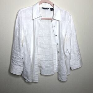 Embroidered Eyelet Floral White Button Up Size Large